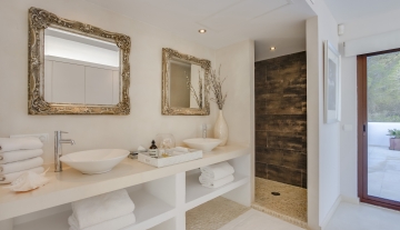 resa estates rental villa childfriendly north ibiza 2022 luxury can rio Grey bathroom NEW.jpg